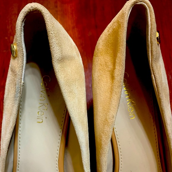 Calvin Klein, Size 6.5, nude beige thick heel - Picture 2 of 4